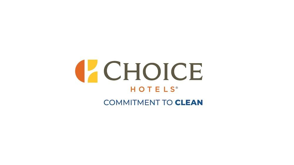 Quality Inn & Suites Binghamton Vestal Екстериор снимка