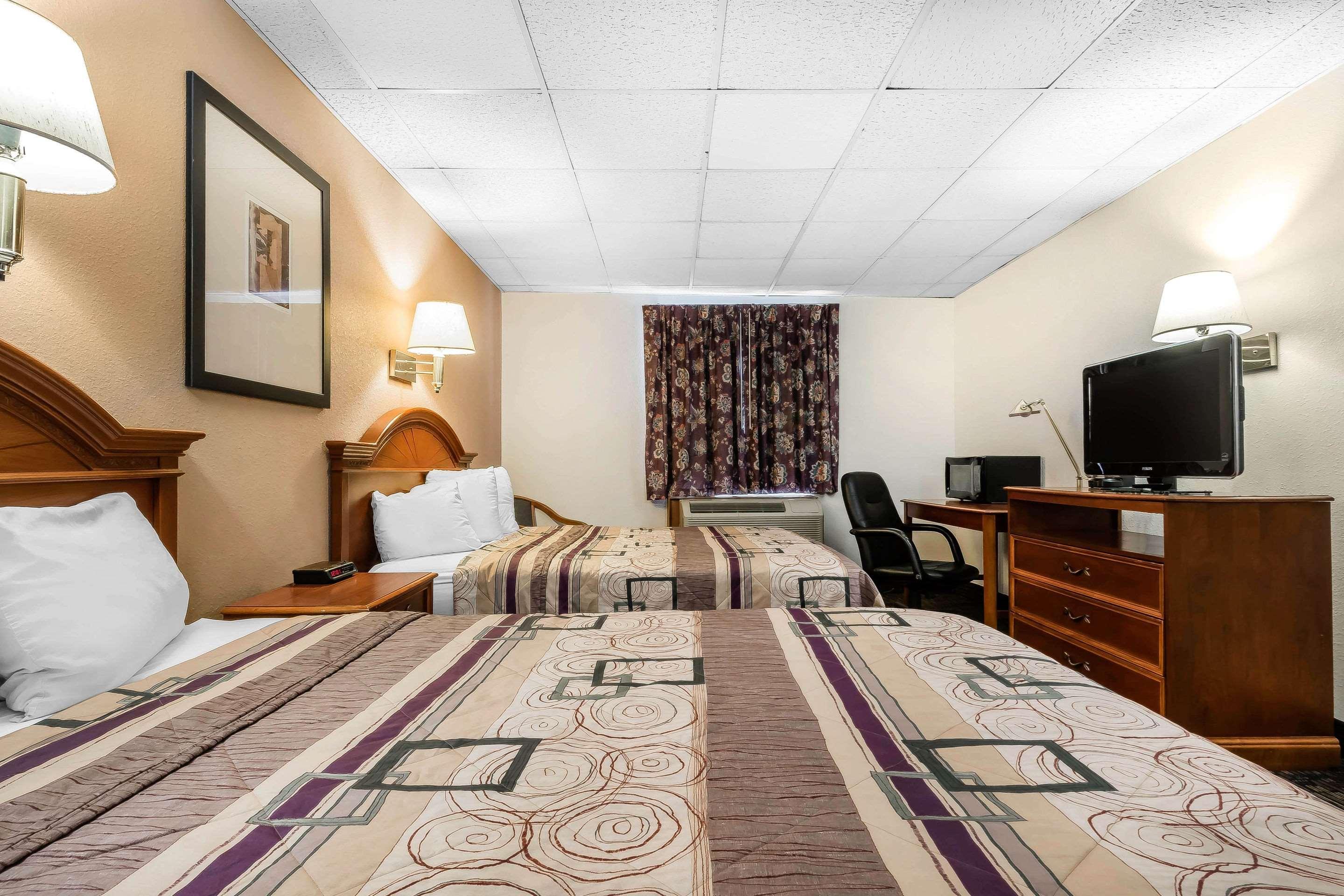 Quality Inn & Suites Binghamton Vestal Екстериор снимка