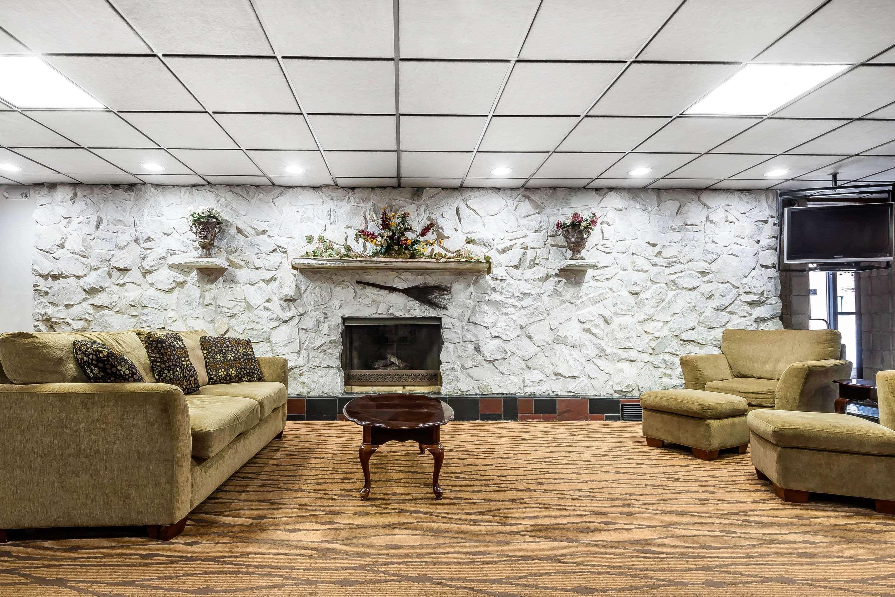 Quality Inn & Suites Binghamton Vestal Екстериор снимка